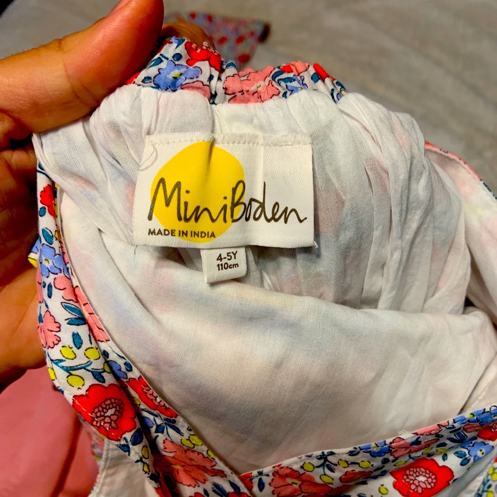 Mini Boden cross baby flower dress with HAT!